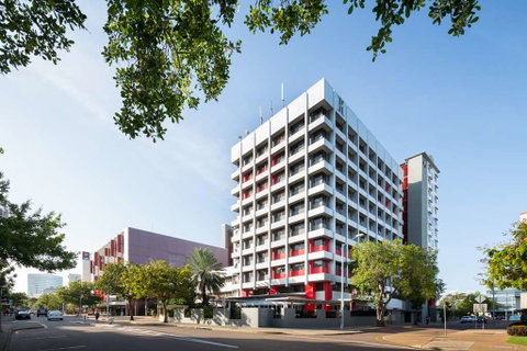 H on Smith Hotel - Coogee Beach Accommodation 1