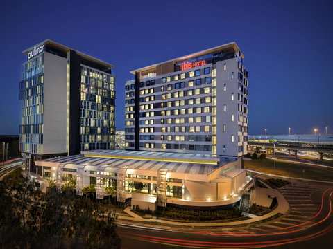 Ibis Brisbane Airport Hotel - Coogee Beach Accommodation 0