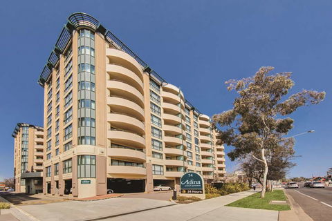 Adina Serviced Apartments James Court - Coogee Beach Accommodation 0