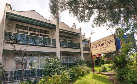 Victoria House Motor Inn - Coogee Beach Accommodation 0