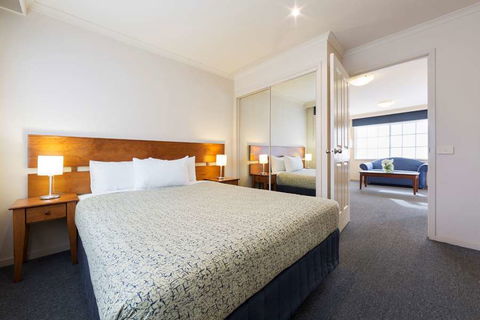 Canberra Parklands Central - Coogee Beach Accommodation 0