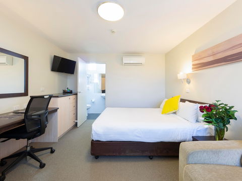 Ibis Styles Canberra Tall Trees - Coogee Beach Accommodation 1