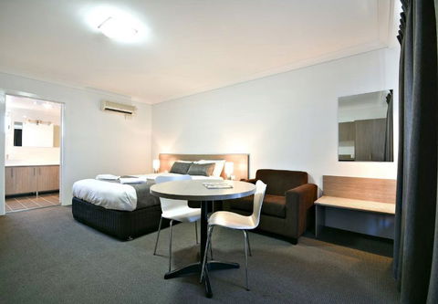 The Aberdeen Motel - Coogee Beach Accommodation 0