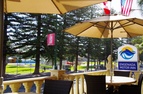 Ensenada Motor Inn - Coogee Beach Accommodation 1