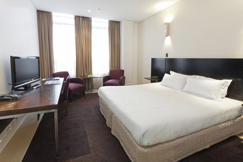 Hotel Causeway - Coogee Beach Accommodation 2