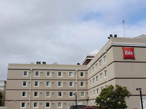 Ibis Newcastle - Coogee Beach Accommodation 2