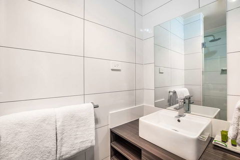 Nightcap At The Ranch Hotel - Coogee Beach Accommodation 1
