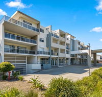 Quality Suites Pioneer Sands - Coogee Beach Accommodation