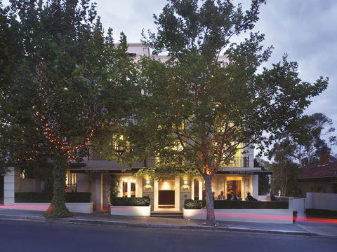 The Lyall Hotel - Coogee Beach Accommodation 0