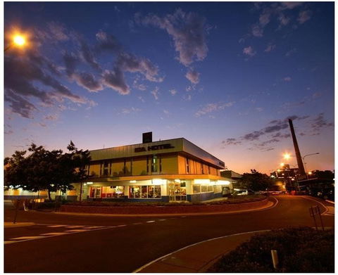 Isa Hotel - Coogee Beach Accommodation 0
