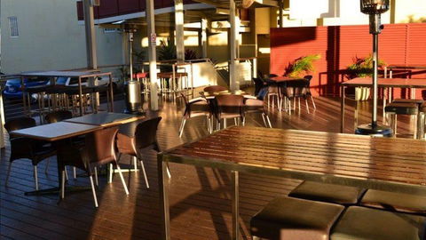 Isa Hotel - Coogee Beach Accommodation 1