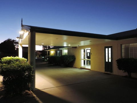 Outback Motel - Coogee Beach Accommodation 0