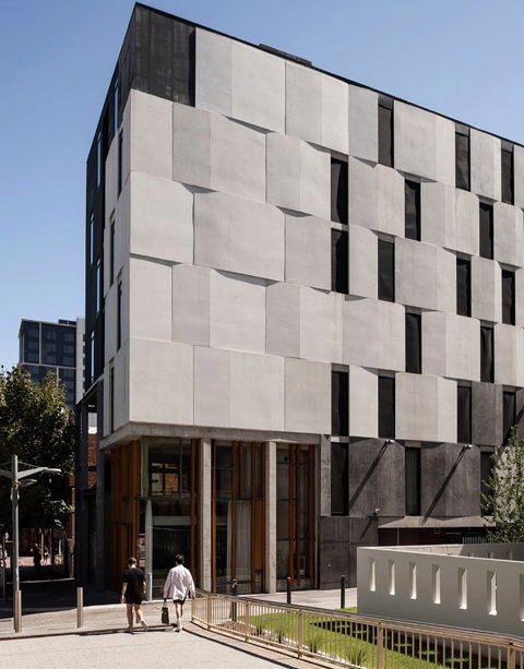 Alex Hotel, Perth - Coogee Beach Accommodation 0