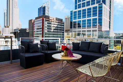 The Melbourne Hotel - Coogee Beach Accommodation 1