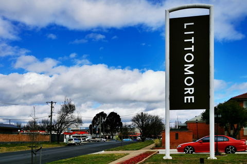 Governor Macquarie Motor Inn - Coogee Beach Accommodation 0