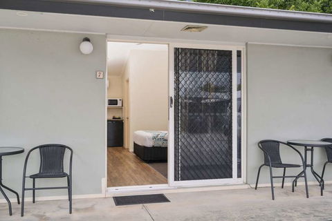 Caboolture Central Motor Inn, SureStay Collection - Coogee Beach Accommodation 12