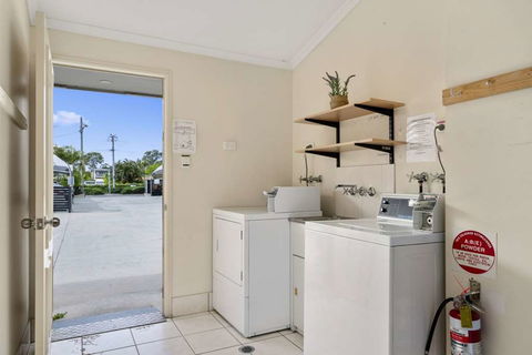 Caboolture Central Motor Inn, SureStay Collection - Coogee Beach Accommodation 17