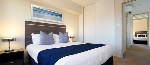 Hume Serviced Apartments - Coogee Beach Accommodation 8