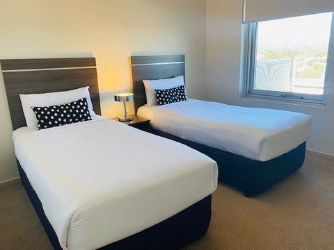 Hume Serviced Apartments - Coogee Beach Accommodation 12