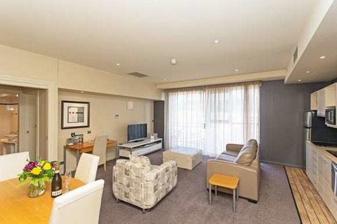 Peppers Seaport Hotel - Coogee Beach Accommodation 8