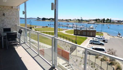 York Cove - Coogee Beach Accommodation 4