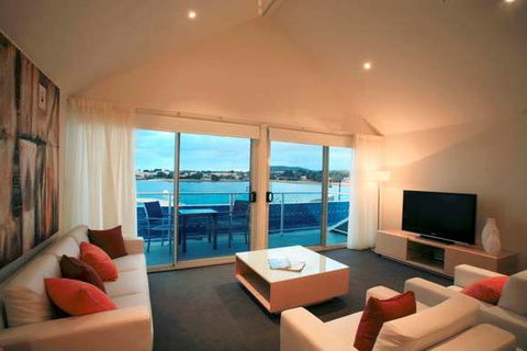 York Cove - Coogee Beach Accommodation 8