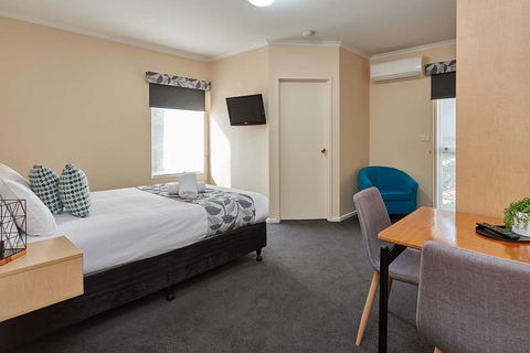 Elphin Villas - Coogee Beach Accommodation 2