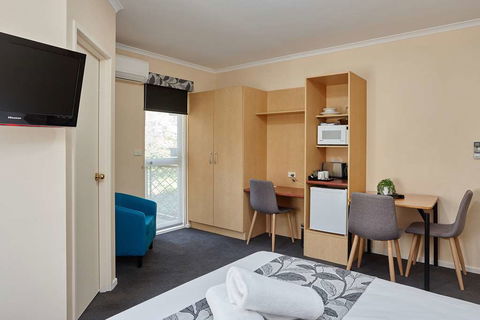 Elphin Villas - Coogee Beach Accommodation 3