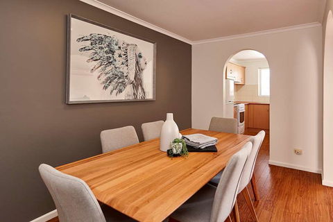 Elphin Villas - Coogee Beach Accommodation 9