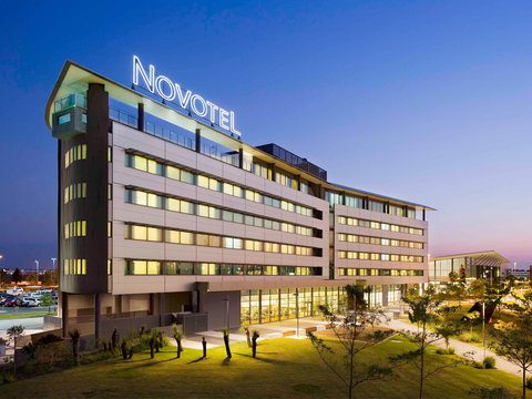 Novotel Brisbane Airport - Coogee Beach Accommodation 0