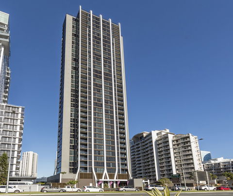 Avani Broadbeach Residences - Coogee Beach Accommodation 0