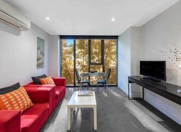 Aura On Flinders - Coogee Beach Accommodation 1