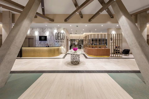 Deco Hotel - Coogee Beach Accommodation 0