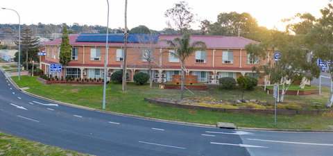 Hamilton's Queanbeyan Motel - Coogee Beach Accommodation 0