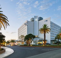 Crown Promenade Perth - Coogee Beach Accommodation