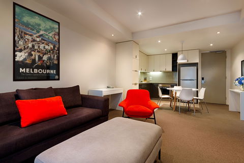 Caroline Serviced Apartments - Coogee Beach Accommodation 1