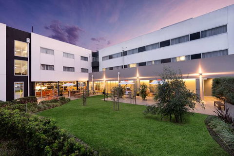 Atura Dandenong - Coogee Beach Accommodation 1