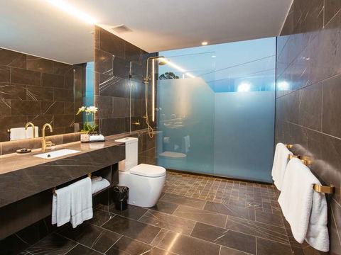 Eatons Hill Hotel - Coogee Beach Accommodation 2