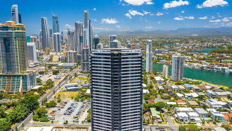 Arise Ruby Gold Coast - Coogee Beach Accommodation 1