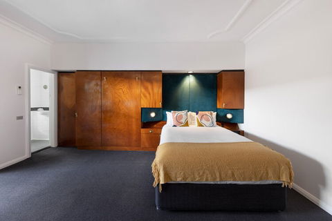 Regents Court - Coogee Beach Accommodation 1