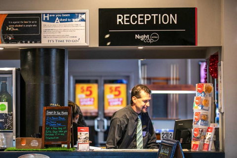 Nightcap at Hendon Hotel - Coogee Beach Accommodation 1