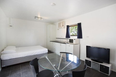 Discovery Parks Mount Isa - Coogee Beach Accommodation 1