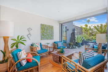 Clovelly Beach Resort Style Escape - New Listing with Coogee Beach Accommodation