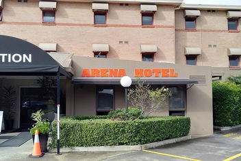 Arena Hotel (formerly Sleep Express Motel) with Coogee Beach Accommodation