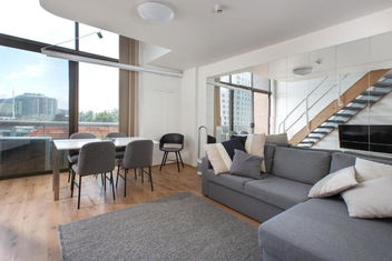 S203S - The Loft By Darling Harbour with Coogee Beach Accommodation