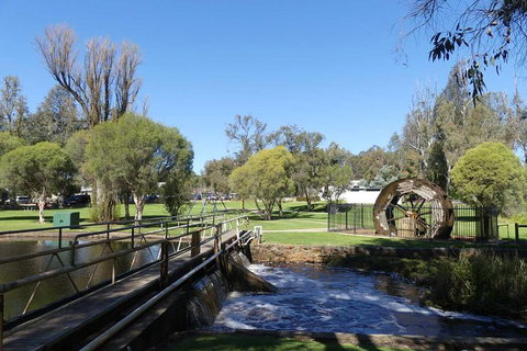 Private, Luxury Pinnacles Tour: Stargazing, Sand-boarding & Sightseeing - Coogee Beach Accommodation 2