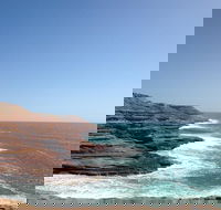 Kalbarri Pink Lake and Abrolhos Islands Nature Tour - Coogee Beach Accommodation