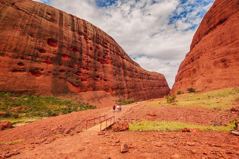 Kata Tjuta Sunrise And Valley Of The Winds Half-Day Trip - Coogee Beach Accommodation 3