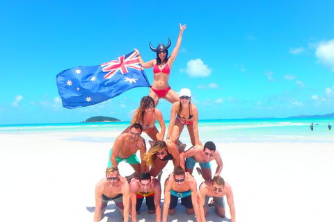 Sail, Snorkel, SUP & Kayak Charter Whitsundays - Coogee Beach Accommodation 3