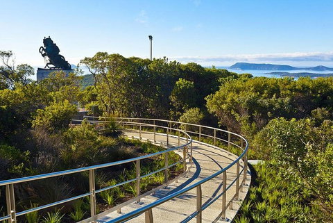 Higlights Of Hictoric Albany City: The National ANZAC Centre - Coogee Beach Accommodation 4